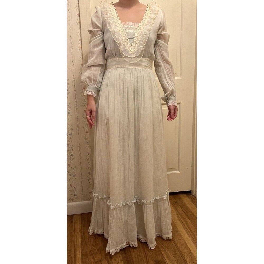 1980s Gunne Sax Light Blue Lace Prom Dress Prairie Style Size 9
